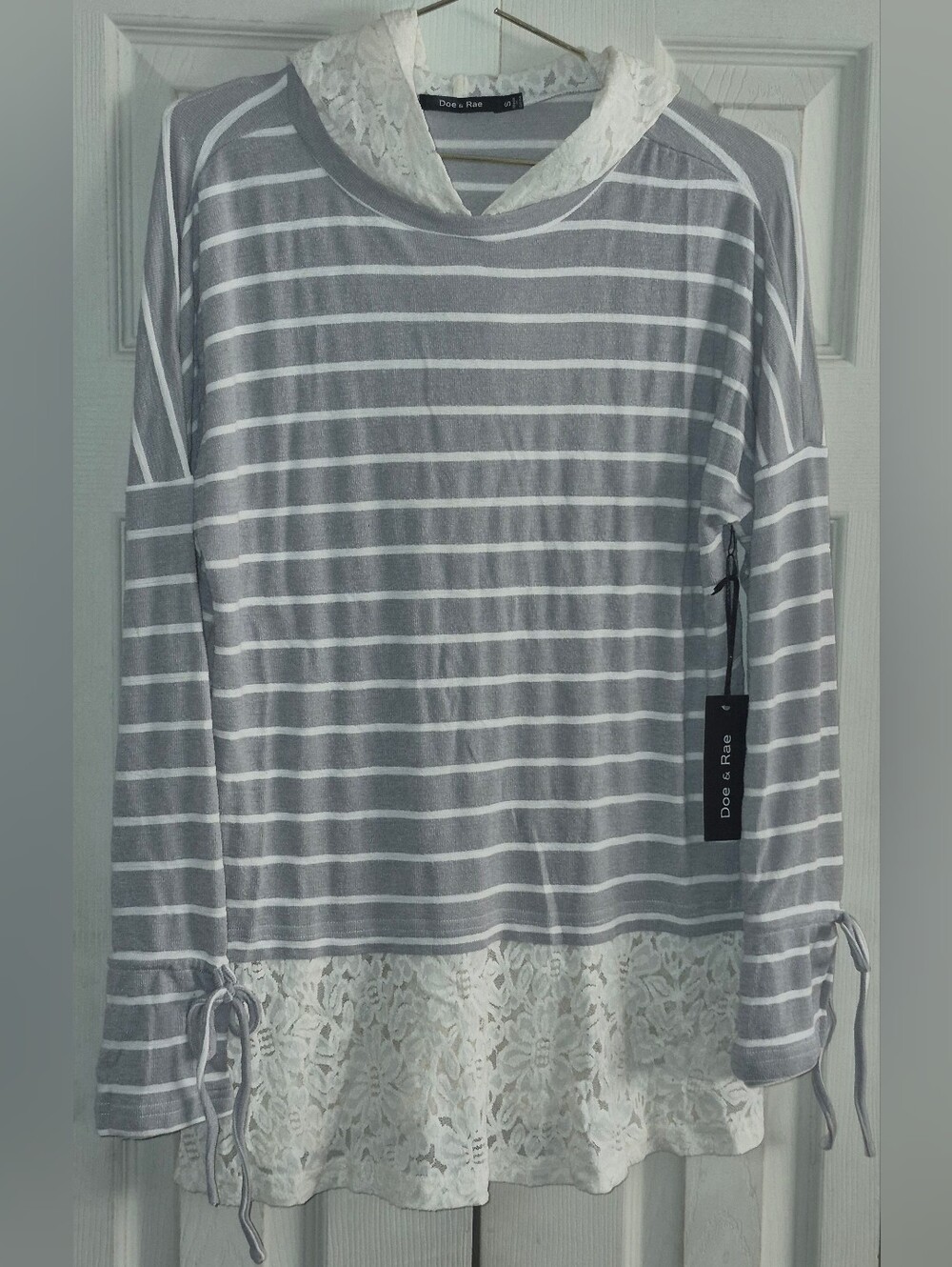 Doe & Rae Gray and White Striped Lace-Hem Women's Top